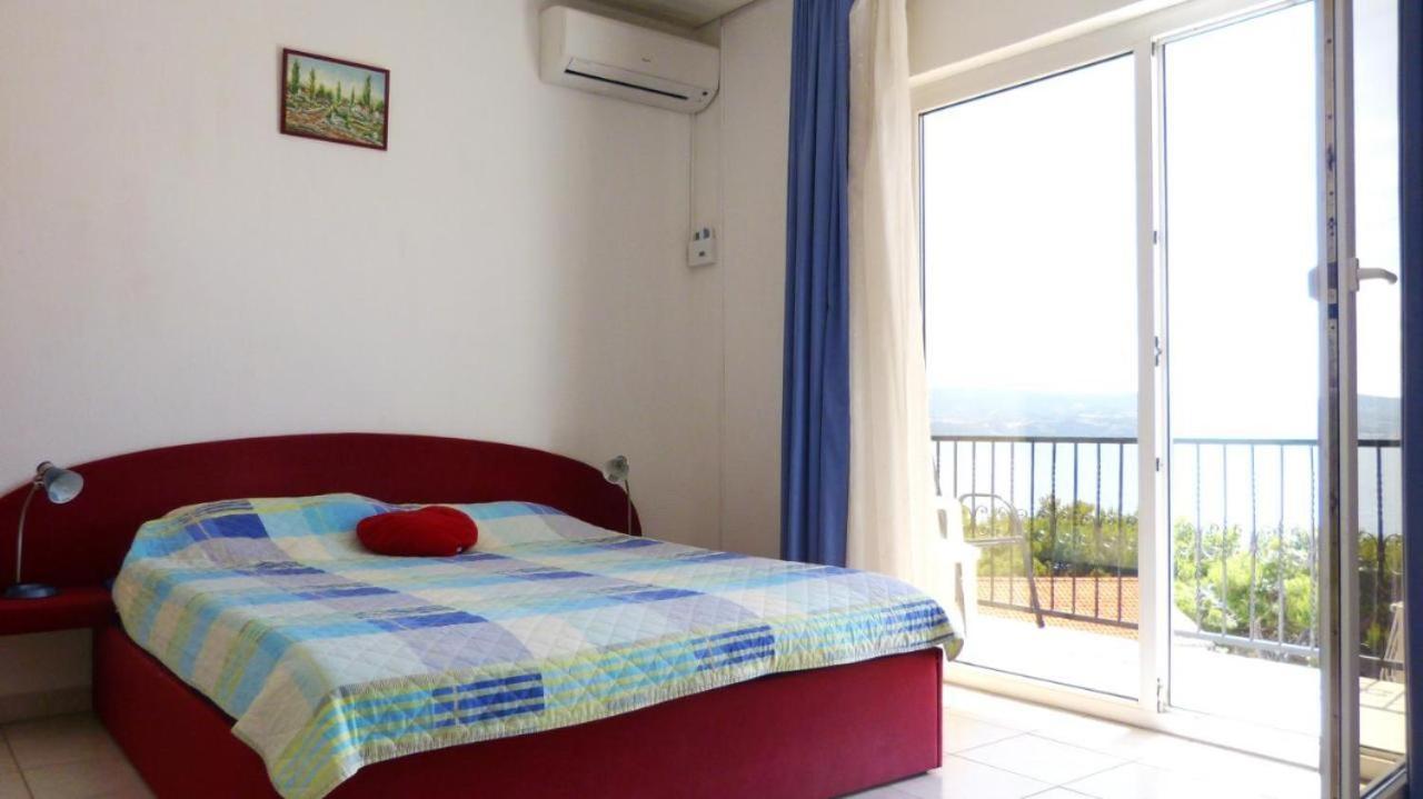 Beach Apartments Nemira オミシュ エクステリア 写真